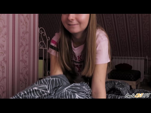 ❤️ Tarraingíonn Blondie BFF go domhain uirthi agus faigheann sí cum ina béal ☑  Porn álainn  uainn ga.mailkassa.ru ️❤